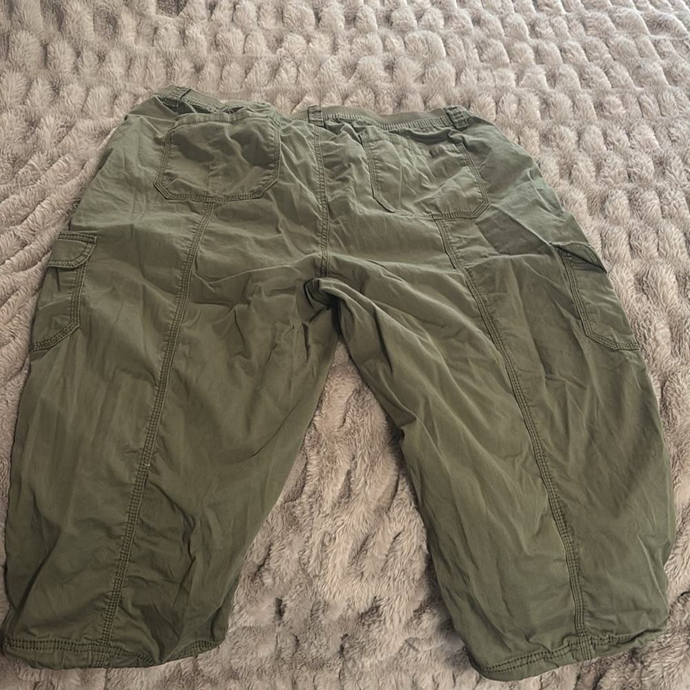 Style & Co - Cargo cropped pants - Olive green - Picture 7 of 11